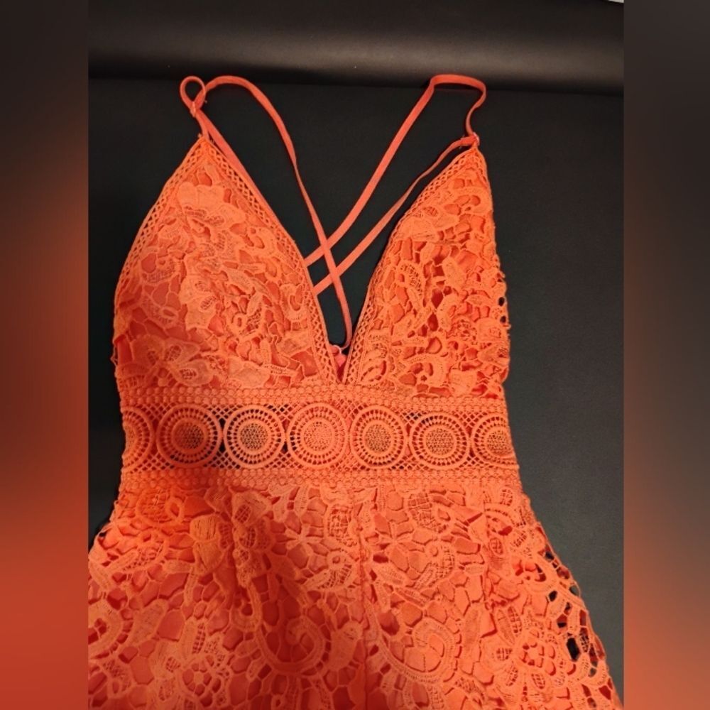 Fashion Nova Vibrant Coral (Orange/Pink) Lace Romper Size Large - Picture 5 of 8